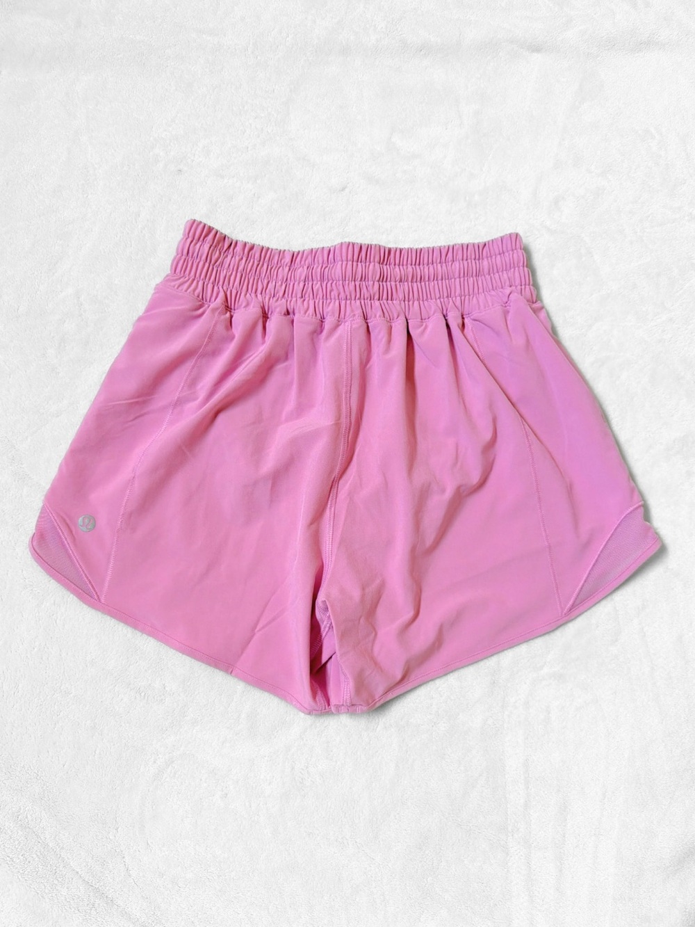 NWT Lululemon Like a Cloud Bra + Hotty Hot Shorts Set – Pink Frosting – Size 4 - Picture 6 of 14